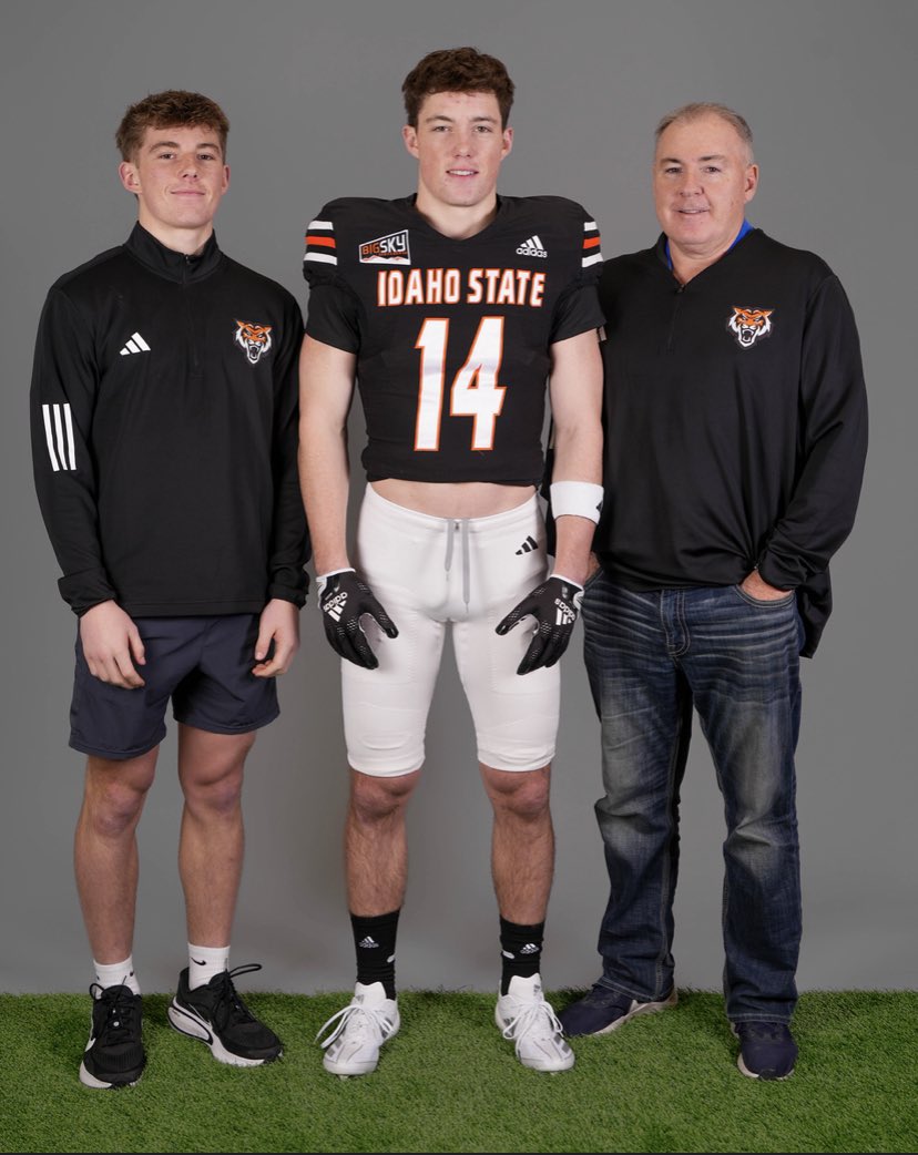 Gage Yardley (@gageyardley2025) on Twitter photo Thank you <a href="/BengalGridiron/">Idaho State Football</a> and <a href="/gnduff/">Grant Duff</a> for hosting me this weekend! Had a blast
#ROAR Thank you <a href="/BengalGridiron/">Idaho State Football</a> and <a href="/gnduff/">Grant Duff</a> for hosting me this weekend! Had a blast
#ROAR