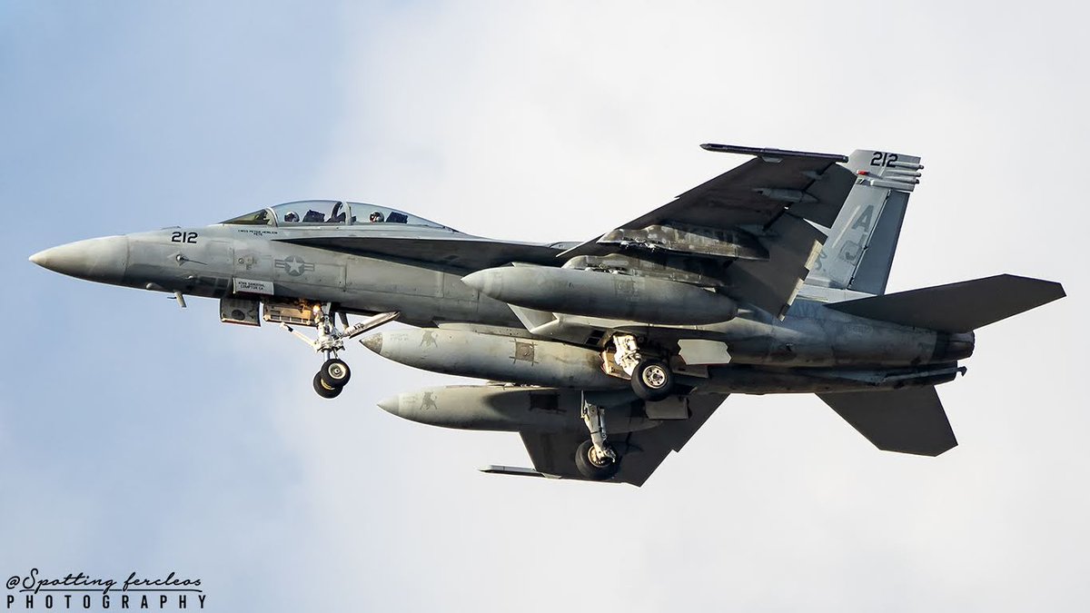 FercleosSpotter's tweet image. Arrival of 2 USN F/A 18 Super Hornets at LERT today.
166627 F/A-18F VFA-37/AJ212
168880 F/A-18E VFA-105/AG402