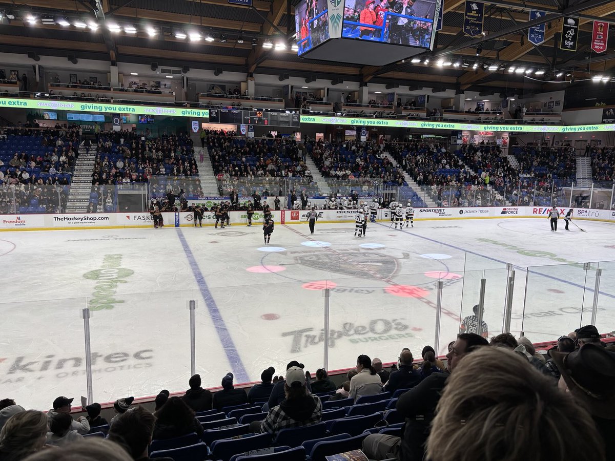 ⁦<a href="/bdnwheatkings/">Brandon Wheat Kings</a>⁩ game in Vancouver today. Always fun to see different arenas.