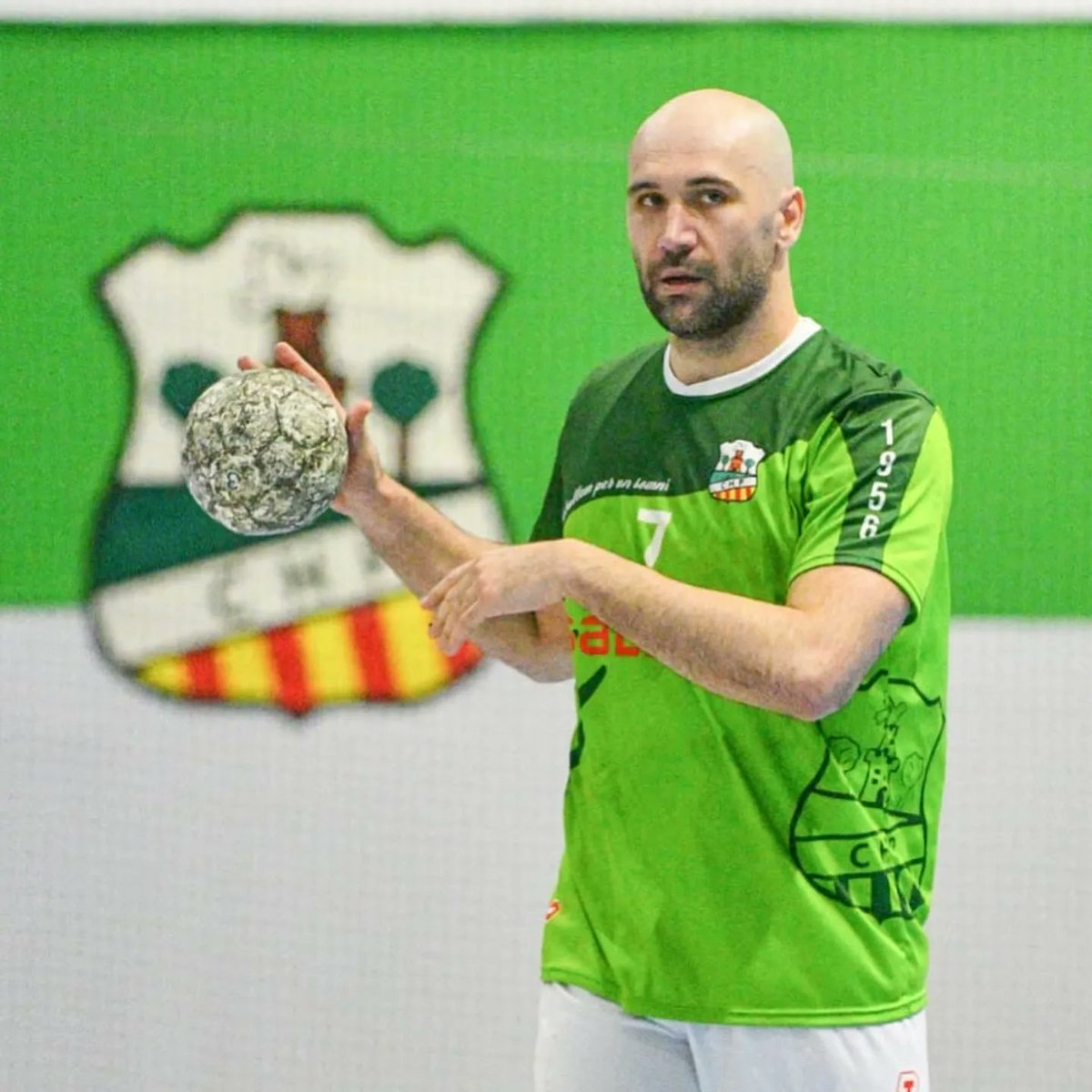 Llegó el día de hacer oficialmente mi retirada. Tras un verano en el que las cosas no salieron como hubiese deseado, la mejor manera de terminar esta etapa era volviendo a mis orígenes,  en parte para agradecer todo lo que me han dado y también porque me lo pedía el corazón!