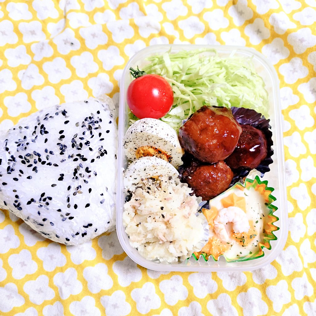 zugu01's tweet photo. 今日のお弁当
マッシュポテトと肉団子
#お弁当 https://t.co/VpQsBeiBmu