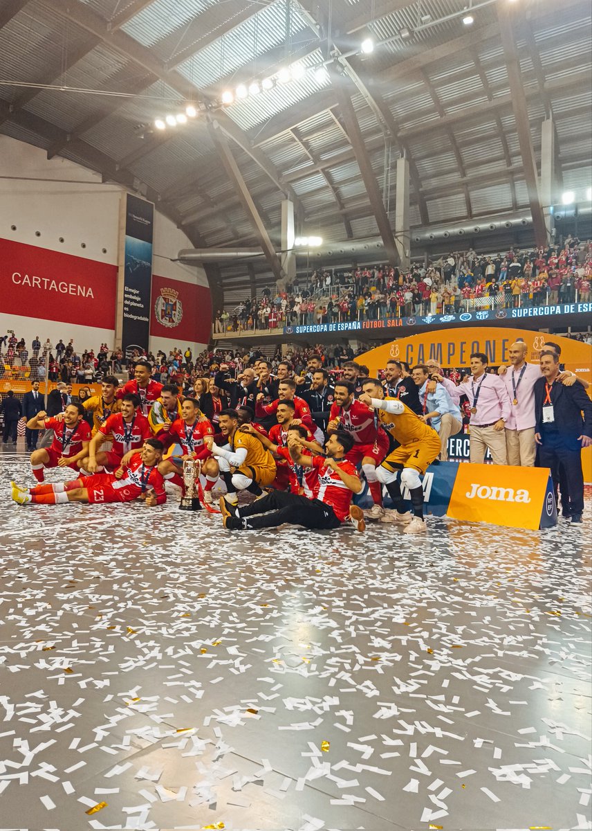 GabriHdez1's tweet photo. 📲💻⚽⚒️

📍 Cartagena 2025.
🏆 Supercopa de España masculina.

🔜 Vamos a por más. 

#muchashoras https://t.co/iREcxygFBW