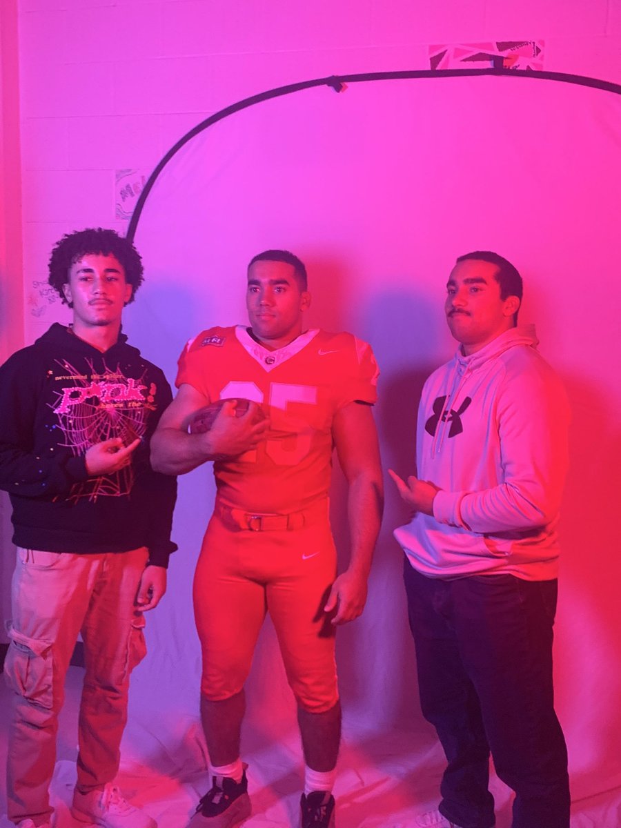 Malik Douglas (@malikdouglas34) on Twitter photo Thank you <a href="/CoachJFisc/">Coach Fiscus</a> for the hospitality at McPherson. Had a great time getting a first hand experience of the Bulldog program and facilities.
<a href="/JoshPisik/">Coach Pisik</a> <a href="/CoachJenk1/">Chris Jenkins</a> <a href="/CoachLeppke/">Mitch Leppke</a> <a href="/Kaden_Beavers/">Kaden Beavers</a> <a href="/CoachKRocheford/">Kenton Rocheford</a> Thank you <a href="/CoachJFisc/">Coach Fiscus</a> for the hospitality at McPherson. Had a great time getting a first hand experience of the Bulldog program and facilities.
<a href="/JoshPisik/">Coach Pisik</a> <a href="/CoachJenk1/">Chris Jenkins</a> <a href="/CoachLeppke/">Mitch Leppke</a> <a href="/Kaden_Beavers/">Kaden Beavers</a> <a href="/CoachKRocheford/">Kenton Rocheford</a>