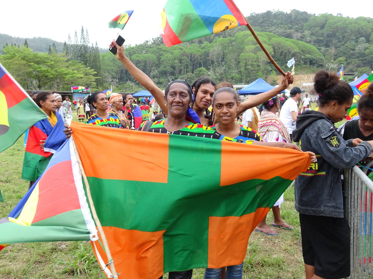 In #NewCaledonia, the next congress of the Front de Libération Nationale Kanak et Socialiste #FLNKS will be held on 25 January, at Saint Louis tribe. In preparation, the largest FLNKS member Union Calédonienne has held an executive meeting at Moindou to discuss next steps. THREAD