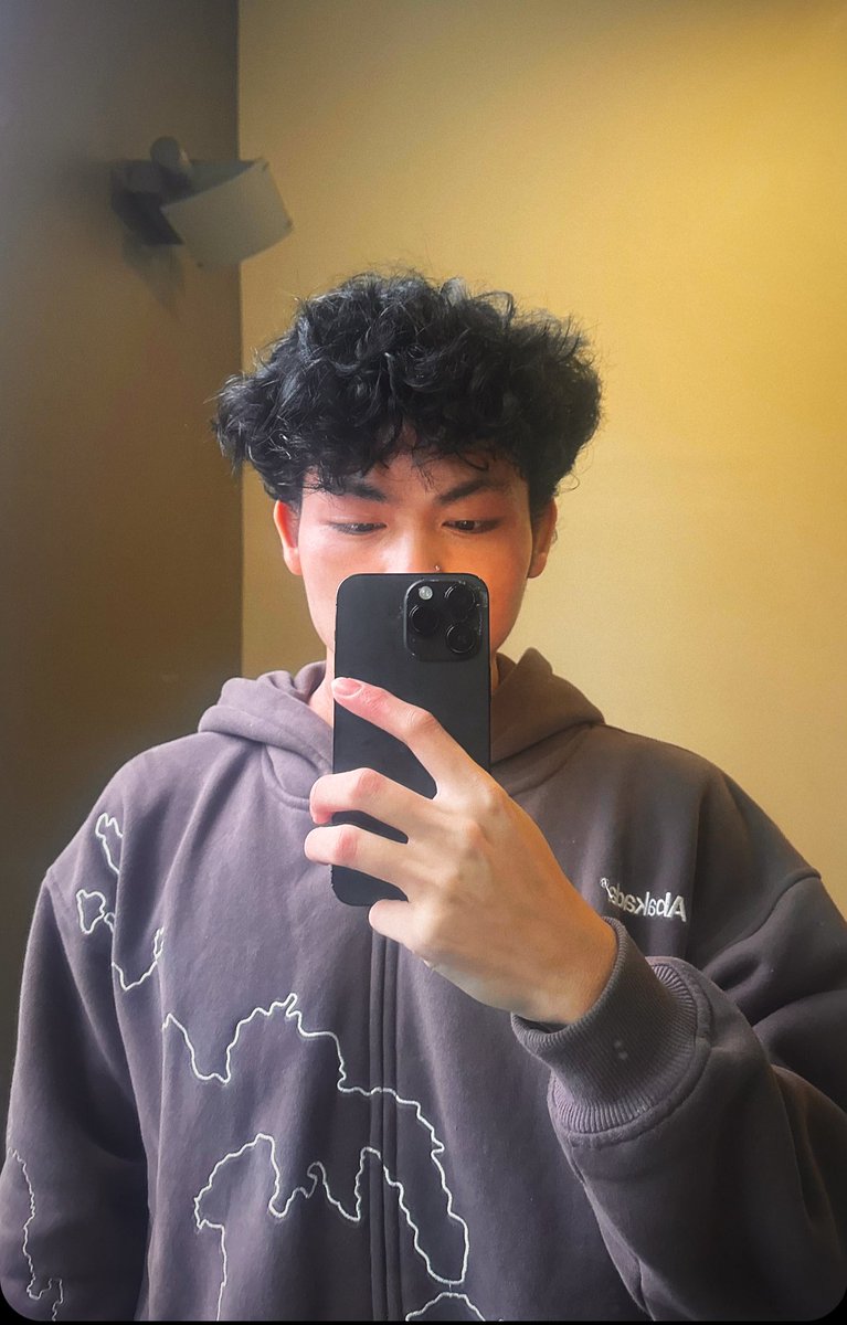 kj12308334's tweet photo. heyy im k😚 let’s be mutuals/friends ;) (new to this)

- 🇵🇭
- 19
- from washington 
- vers
-bi 

#nsfw #chudai #wa #asian #gaysian #mlm https://t.co/5RF59YD3eA