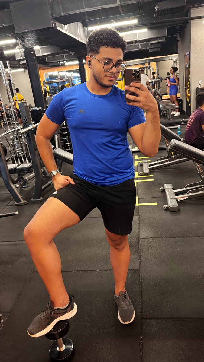 Treino de peito finalizado com sucesso!#Treino #Peito #Foco 💪🏼