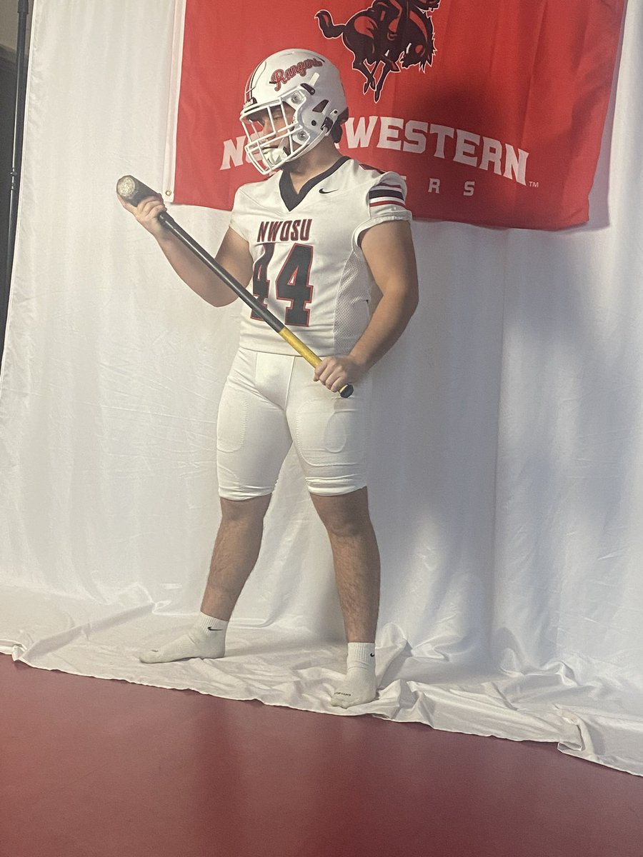 BlakeG1111's tweet photo. after a great visit at NWOSU, i am glad to say that i am 100 % committed!!! ready to get to work. thank you coaches for believing in me. @Coach_J_Medrano @RonnieJJones @CoachBentrem @alexbaxter99 @nwosufootball @NE_Ok_HS_Sports @waceywilliams26 @CoachWMcGill https://t.co/5muSvko8Ya