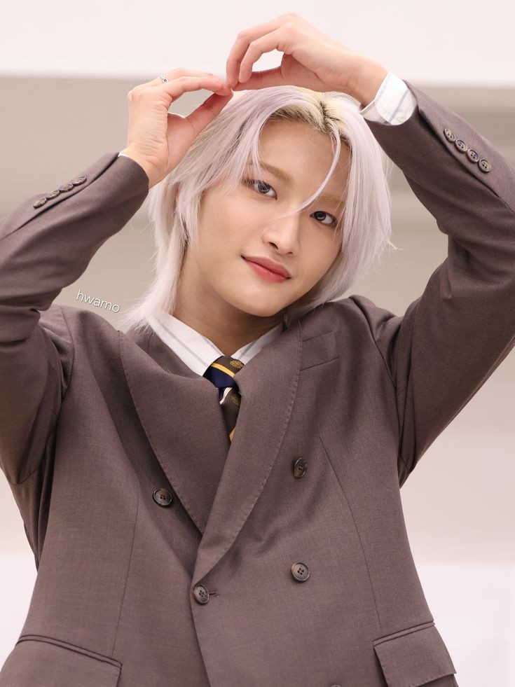 hrlyhwa's tweet photo. #SEONGHWA #ATEEZ @ATEEZofficial https://t.co/0IS9p5MNTc