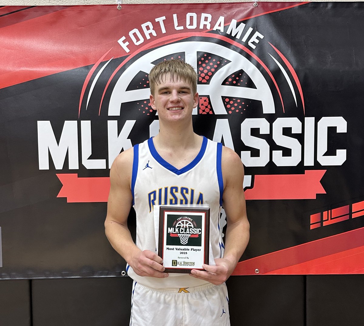 BBK Final: D7 #2 Russia 66, D6 #9 Tri-Village 45 in the Fort Loramie MLK Classic

Russia senior Braylon Cordonnier led them with 18 points and surpassed the 1000 career point plateau. He was named Player of the Game for Russia (15-0). Dominic Francis had 14.

📸: <a href="/loramiebball/">Fort Loramie Basketball</a>