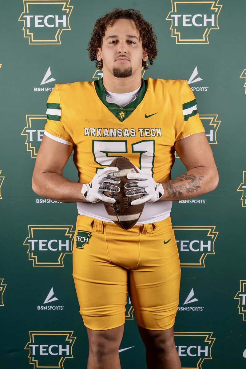Donahvan51's tweet photo. After a great conversation with coach @RoyThompsonFB I’m Blessed to receive an official offer from @ATUFootball 
@Coach_Hutch68

@JerryPrieto8 https://t.co/Ewi4XhzU80