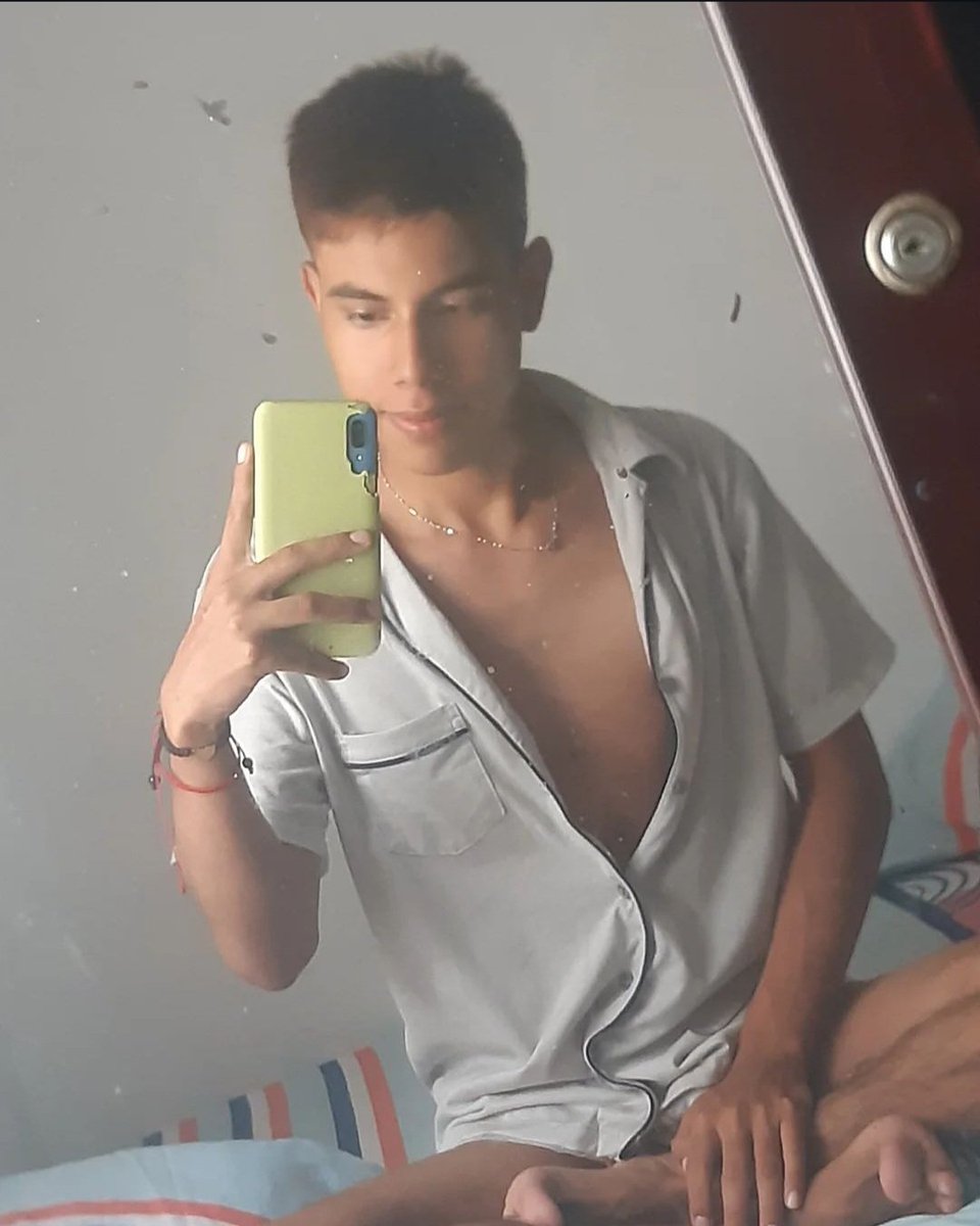 AngelDavidYule's tweet photo. 🖐como estan 🫠 https://t.co/vIJUwpwHBF