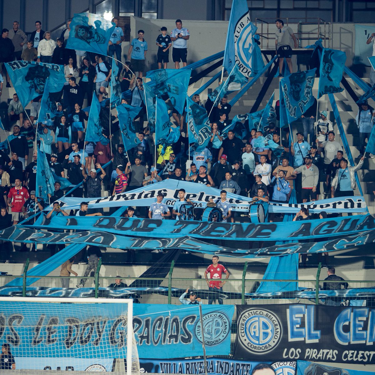 🩵 𝙈𝙞 𝙥𝙞𝙧𝙖𝙩𝙖 𝙘𝙤𝙧𝙙𝙤𝙗𝙚́𝙨

#Serie2025 ☀️🇺🇾