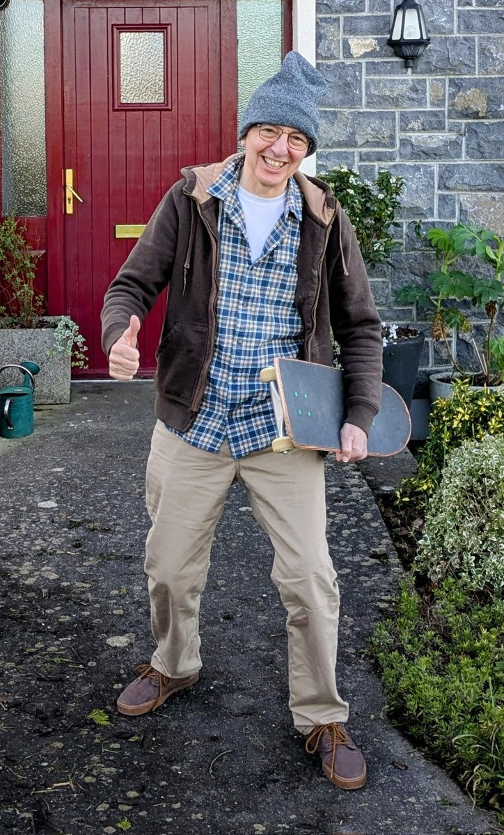 Iain MacLaren tweet media