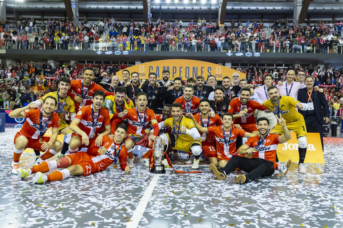 📸🏆🥇 Esta 𝐅𝐀𝐌𝐈𝐋𝐈𝐀 sigue haciendo historia y no se cansa 😮‍💨😍