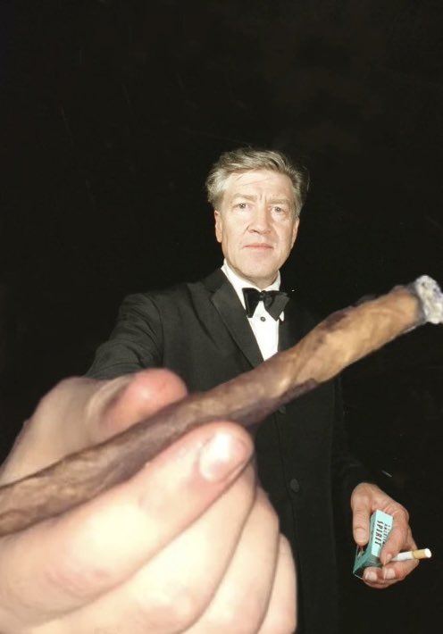 postp0stpost's tweet photo. David Lynch, Cannes Film Festival, 2002. https://t.co/5k14O04bJX