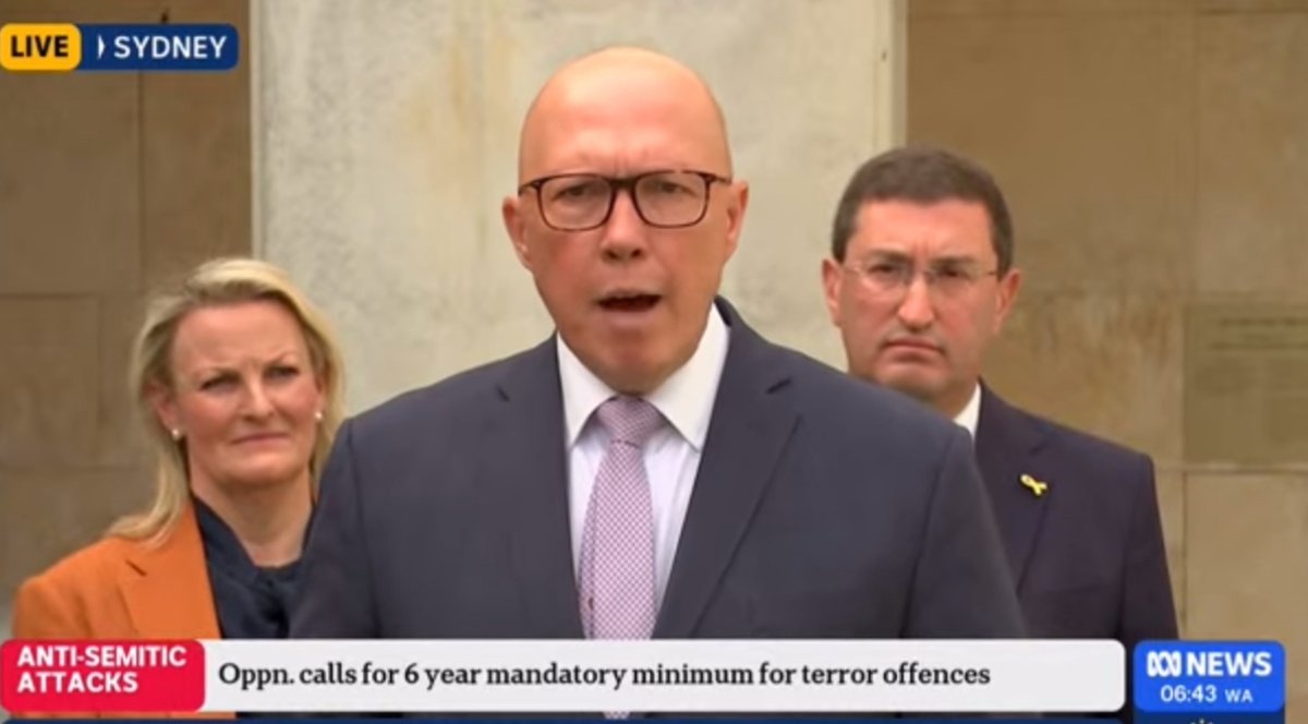 strangerous10's tweet photo. Peter Dutton claims the reason he’s speaking out against Antisemitism is bcoz he wants to “send a very clear message to those who are preaching hate”, yet journalists still don’t want to ask him about legal action he’s currently facing for preaching racial hate. F’n useless Media https://t.co/JLWPaiH3JU