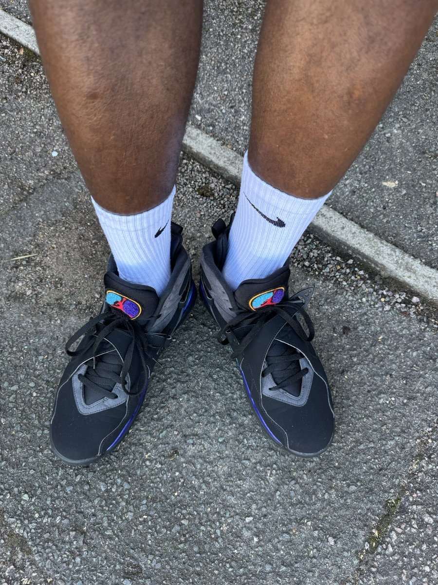 hansie22's tweet photo. #KOTD #WearYourSneakers #YourSneakersAreDope #sneakerhead https://t.co/0hxggh7F2s