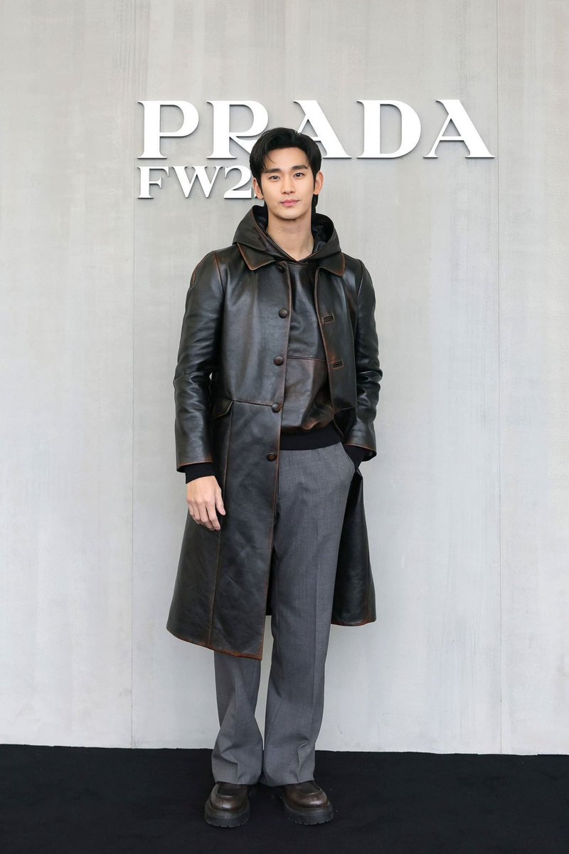 PRADA FALL WINTER 2025
cr:getty images

#PradaFW2025 #kimsoohyun #프라다 #김수현 #金秀賢 #金秀賢 #キムスヒョン #PRADAxkimsoohyun