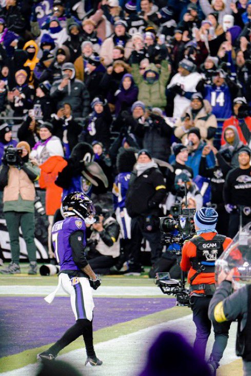 justinbtw_'s tweet photo. PLAYOFF BATEMAN IS HERE MAN I TRIED TO TELL YALL https://t.co/3vueqyfwGi
