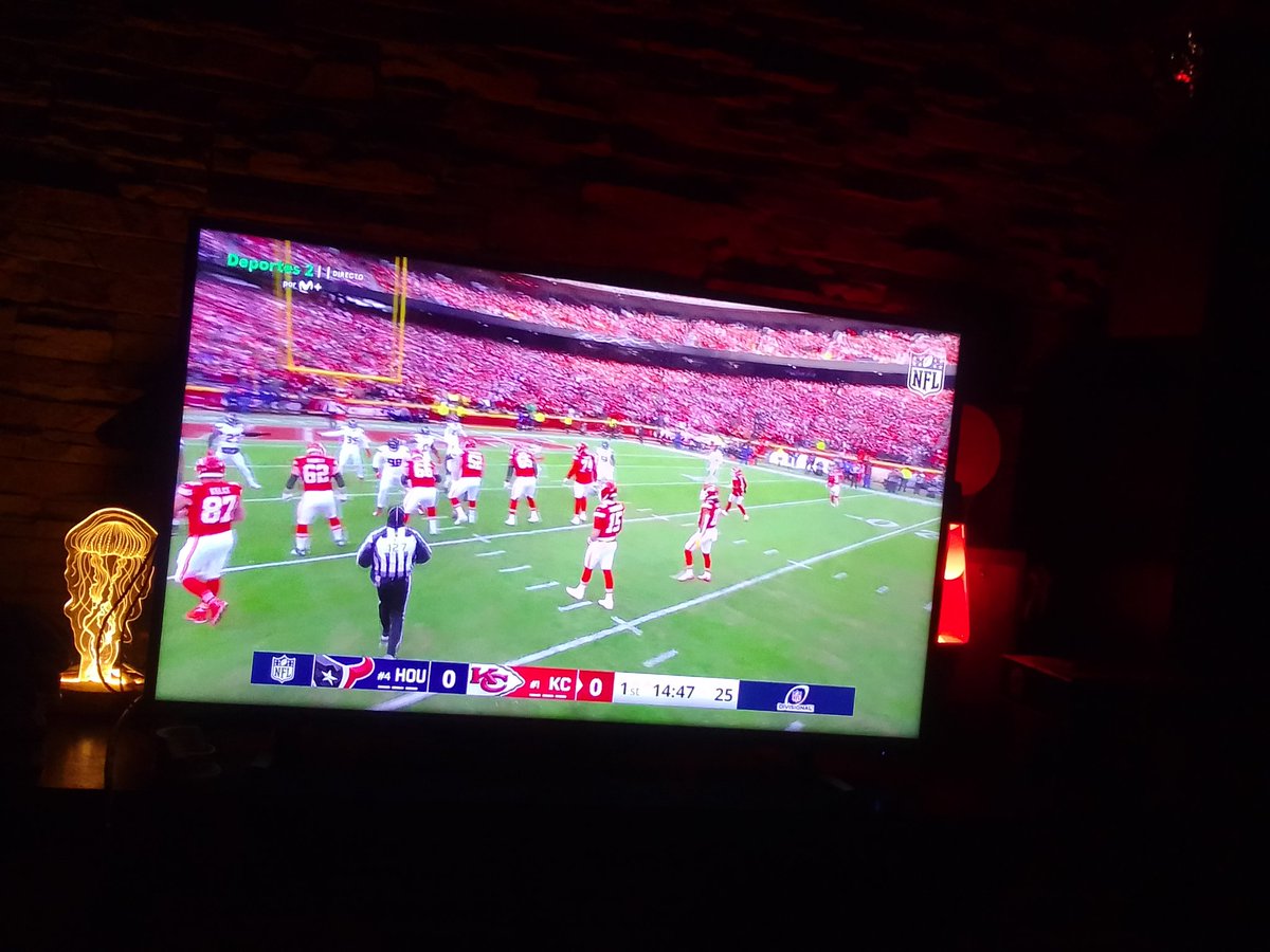 samuelLjacksson's tweet photo. Mi fin de semana @Rubenibg @JavierLZ @AlvaroRRY 
#InterceptadosNFL https://t.co/bZD3wbtLHH