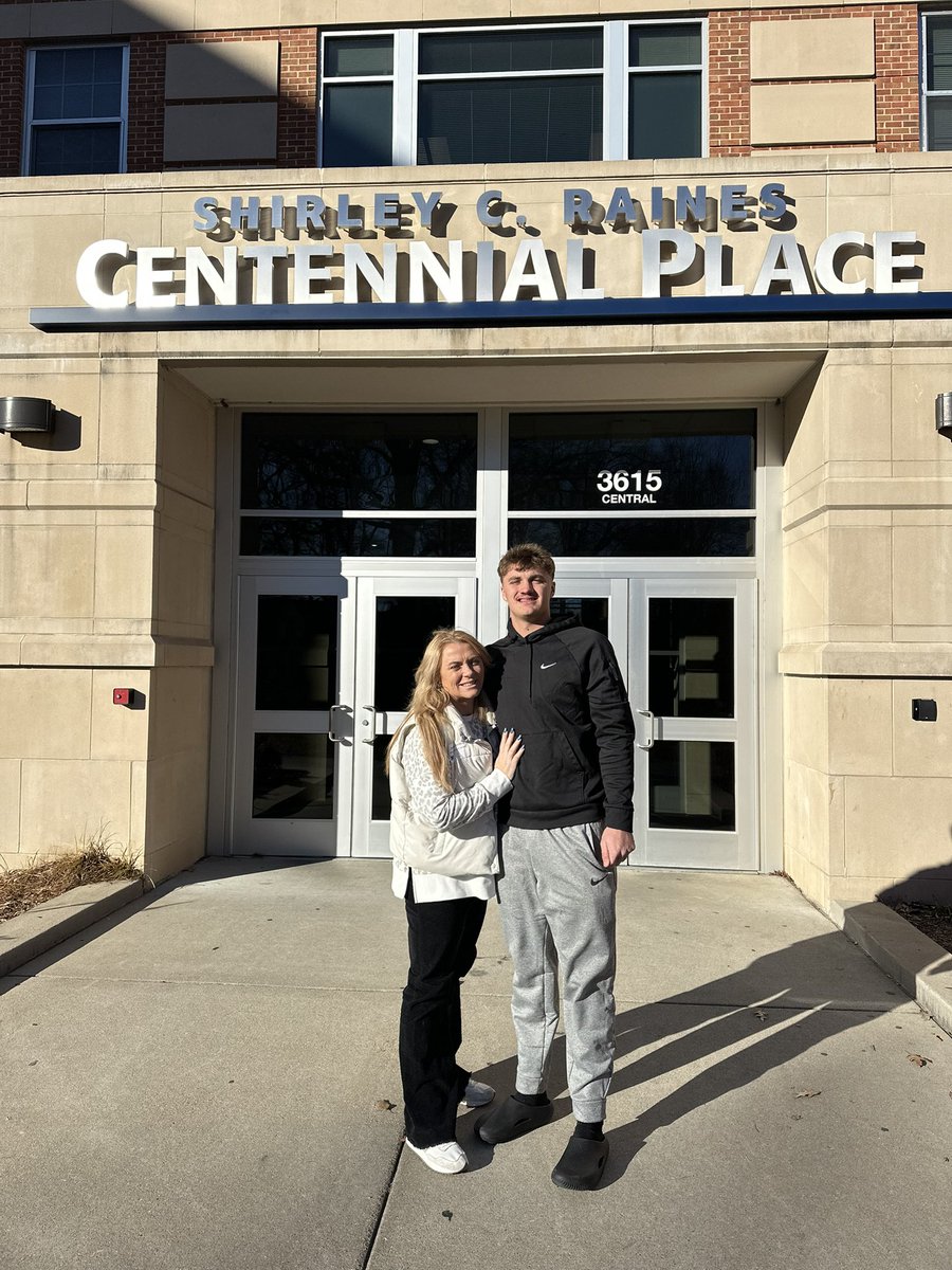 timdadof7's tweet photo. Big day! We helped move @JJHarding18 into his dorm. So grateful for this opportunity for Jon Jon! 

While I know we will miss him terribly, I know God has a special plan for him here in Memphis! This is just the beginning!

Thanks to all who’ve been part of his journey! https://t.co/8qFHgrmfVO