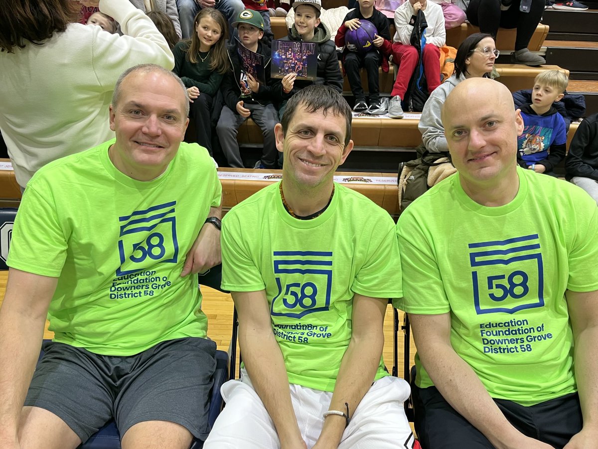 More pregame fun with the ⁦<a href="/HarlemWizards/">Harlem Wizards</a>⁩! #dg58pride