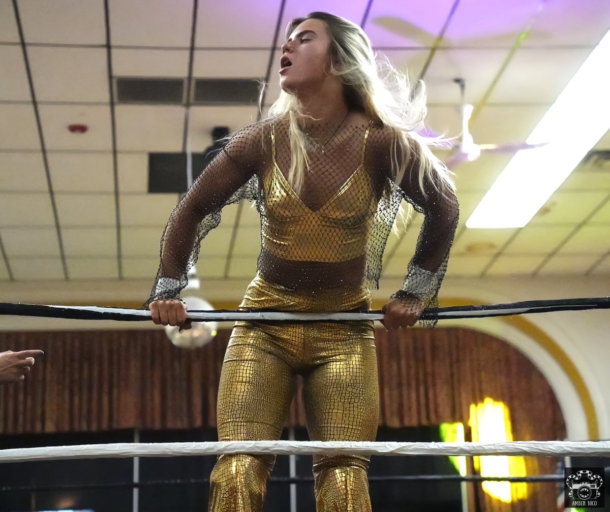 AmberNicoPhoto's tweet photo. Katarina Montibello vs. Roberta Gingersnap at Rad Pro Rasslin’ in Worcester, MA #radpro #indiewrestling #wrestling #wrestler #professionalwrestling #digitalphotography #wrestlingfans #wrestlingphotography #wrestlingphotographer #sony #sonya9iii #boston #bodyslamnet #ambernicophoto #aew #wwe #ambernico