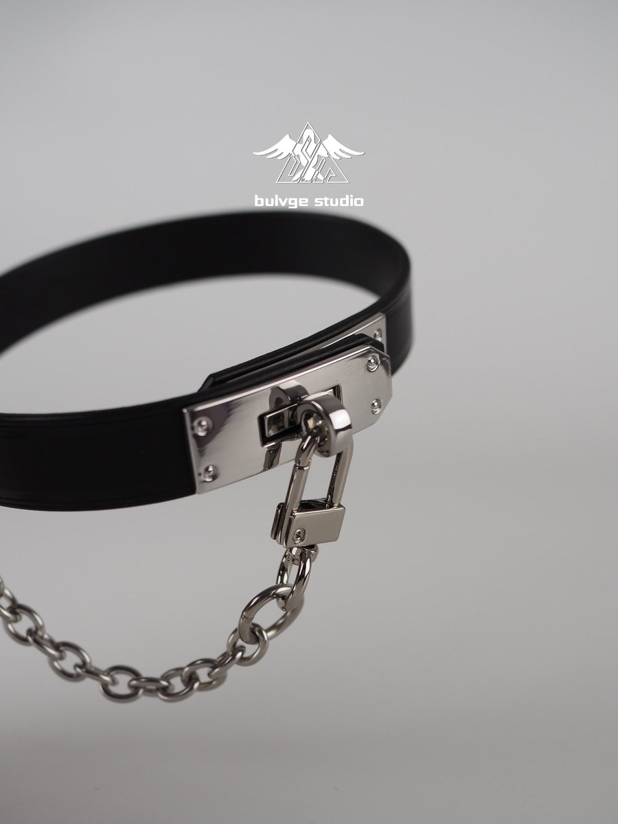 bulvge_studio's tweet photo. 链条款⛓️kelly choker项圈定制小众饰品

#小众饰品 #项圈 #choker https://t.co/omXTBb0ypW