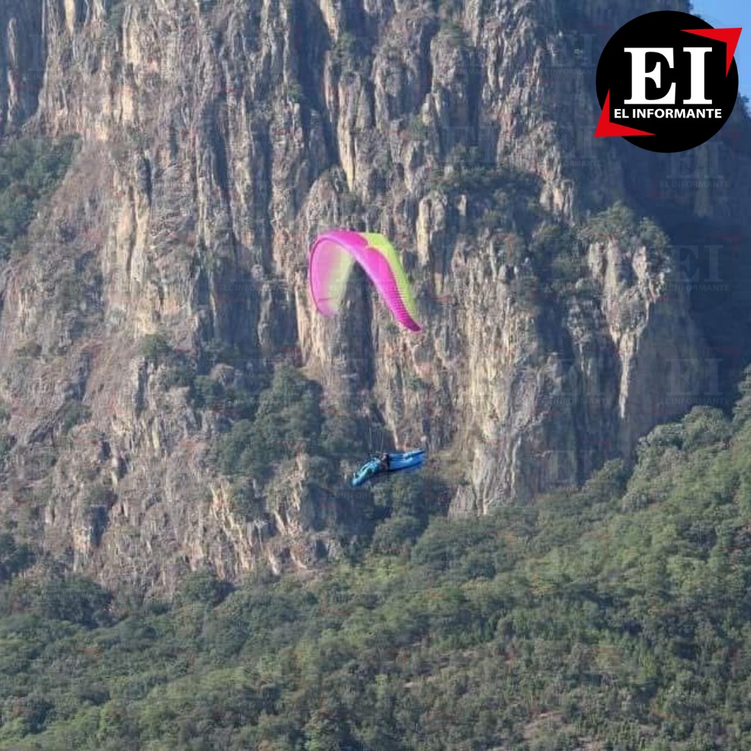 ElInformanteMX's tweet image. 🪂🚨 | EXTRANJERO MU3R3 TRAS CAER DE UN PARAPENTE EN EDOMÉX

Este fin de semana, Mauri Ripi, de 56 años de edad, de origen italiano, perdió la vida tras caer de un #Parapente, en la localidad de El Peñón, el municipio de #Temascaltepec, #Edoméx.  

Según los primeros reportes,…