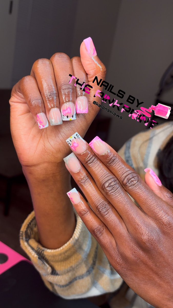 dynialexis's tweet photo. ugh i transferred to #northwesternstate &amp; stopped posting my content 😭😩 . 

#nsula book w me @kalonsklaws on insta for y’all nails 💕 . https://t.co/omlgyC89fJ
