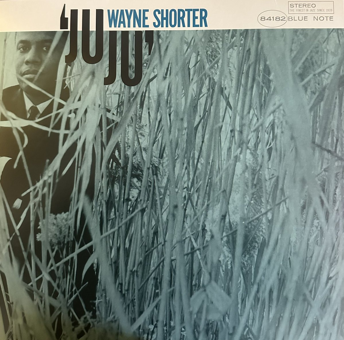 BernardZuel's tweet photo. Yes, this does count as work! #morningpop #mondayvinyl #wayneshorter #juju #mccoytyner #reginaldworkman #elvinjones #thankyoujohnandzoe https://t.co/tZtno7C2LL