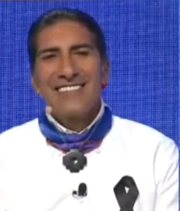 rominamachuca_'s tweet photo. En este debate también habrá invitación para un partido de ecuavoley o no? 😔#DebatePresidencial https://t.co/yiuRfBCUy3