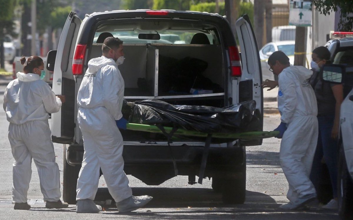 amarilloalarcon's tweet image. ⭕️ #Enterate ⭕️

Los horrores del #CrimenOrganizado

 Localiza @FiscaliaJal 
24 cuerpos humanos en bolsas 
en una #Fosa #Clandestina en col. Lomas del Refugio
en #Zapopan #Jalisco
Atribuibles al #CJNG  🔴