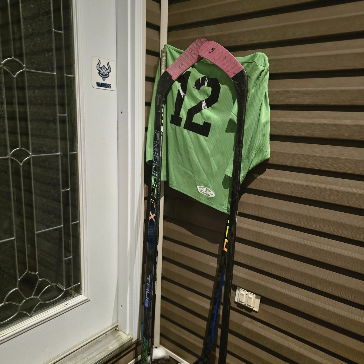 karl_bath's tweet photo. #sticksoutforJD https://t.co/RES3lh88MB