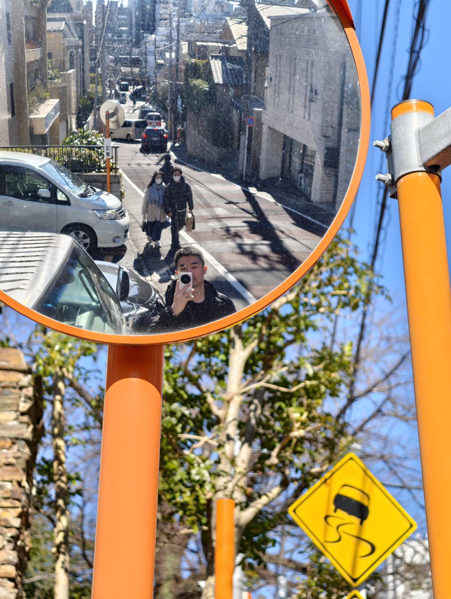 isolunamesis tweet media