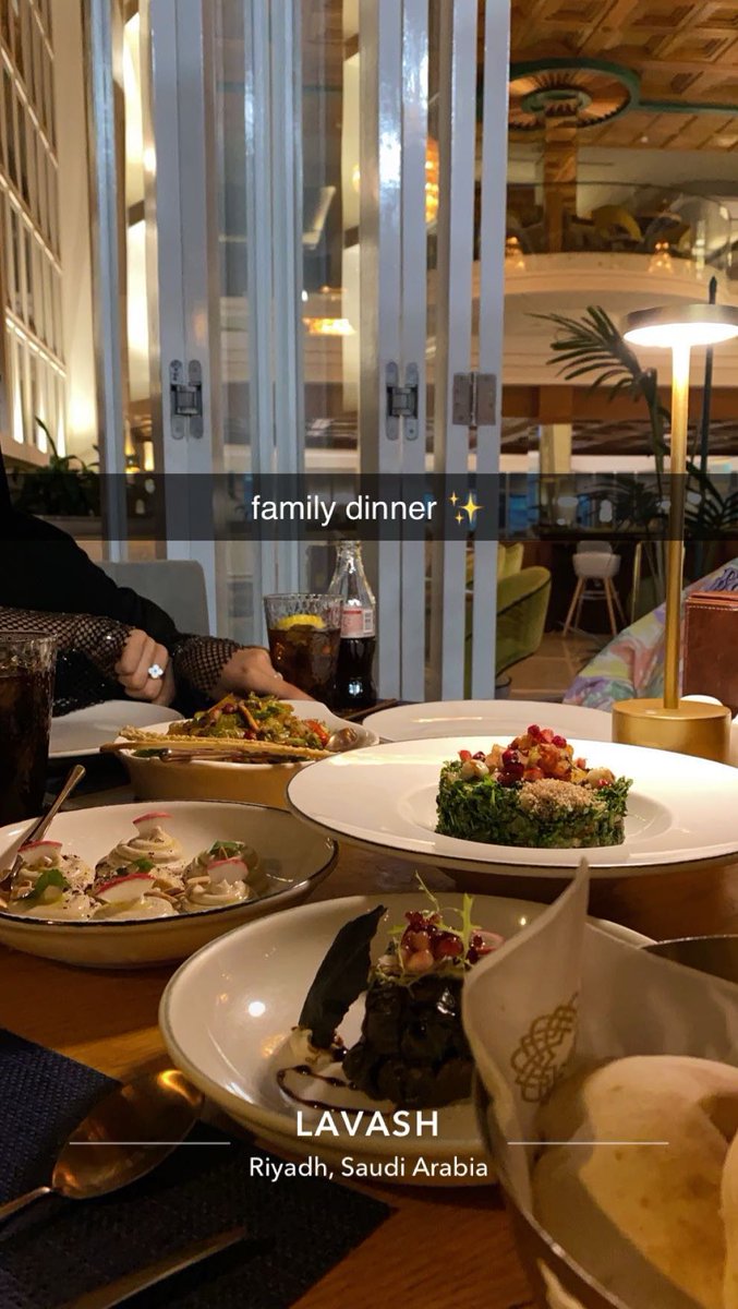Ob6Ra's tweet photo. With family 🍝🥢 https://t.co/vXkgTqwEcc