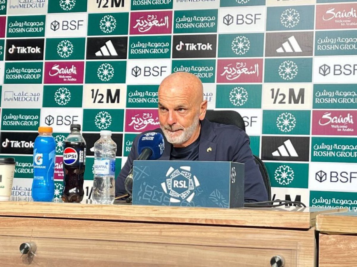 بنزيما رفض بيولي فتم تحويله للنصر
النصر طلب موسى ديابي فتم تحويله لبنزيما
هكذا  تدار لجنة الاستقطاب

#نصراوي_اطالب_بعداله_الاستقطاب