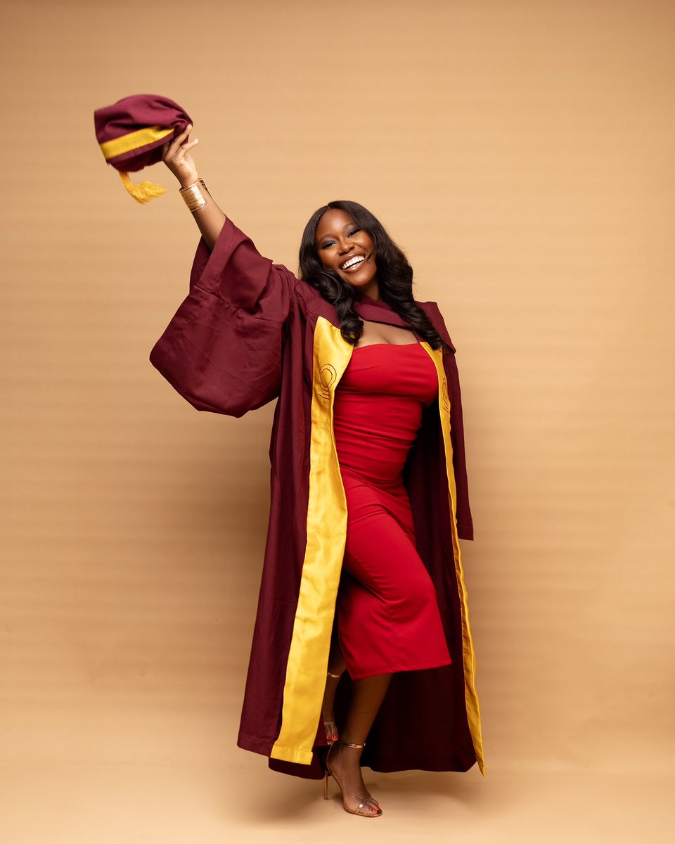 iney__'s tweet photo. Tossed my cap a few days back🎉🙊🥰 https://t.co/nXLfCytfc4