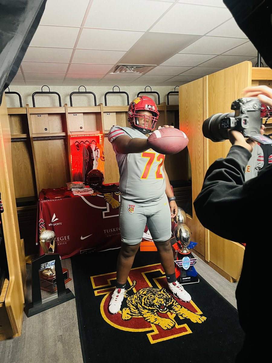 Thank you to Tuskegee University and its coaches for a great official visit. It was a great experience. <a href="/RecruitLouisian/">Recruit Louisiana™️</a> <a href="/milesrobinsonjr/">Miles Robinson Jr.</a> <a href="/insidezone/">Chris Patterson</a> <a href="/OHS_TigersFB/">Opelousas High Athletics</a> <a href="/CoachO72/">CoachO</a> <a href="/Jzack99/">Jimmy Zachery</a> @CoachJoshOHS <a href="/Coach__Bush/">Jimmy Bush</a>