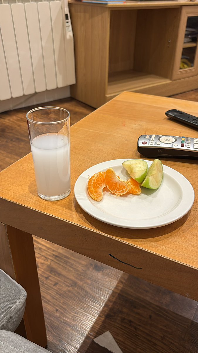 “Kiminle yandığımı kimse bilmez belki, geriye kalan kül hep bendim,
Bunu da bir ben bildim…”