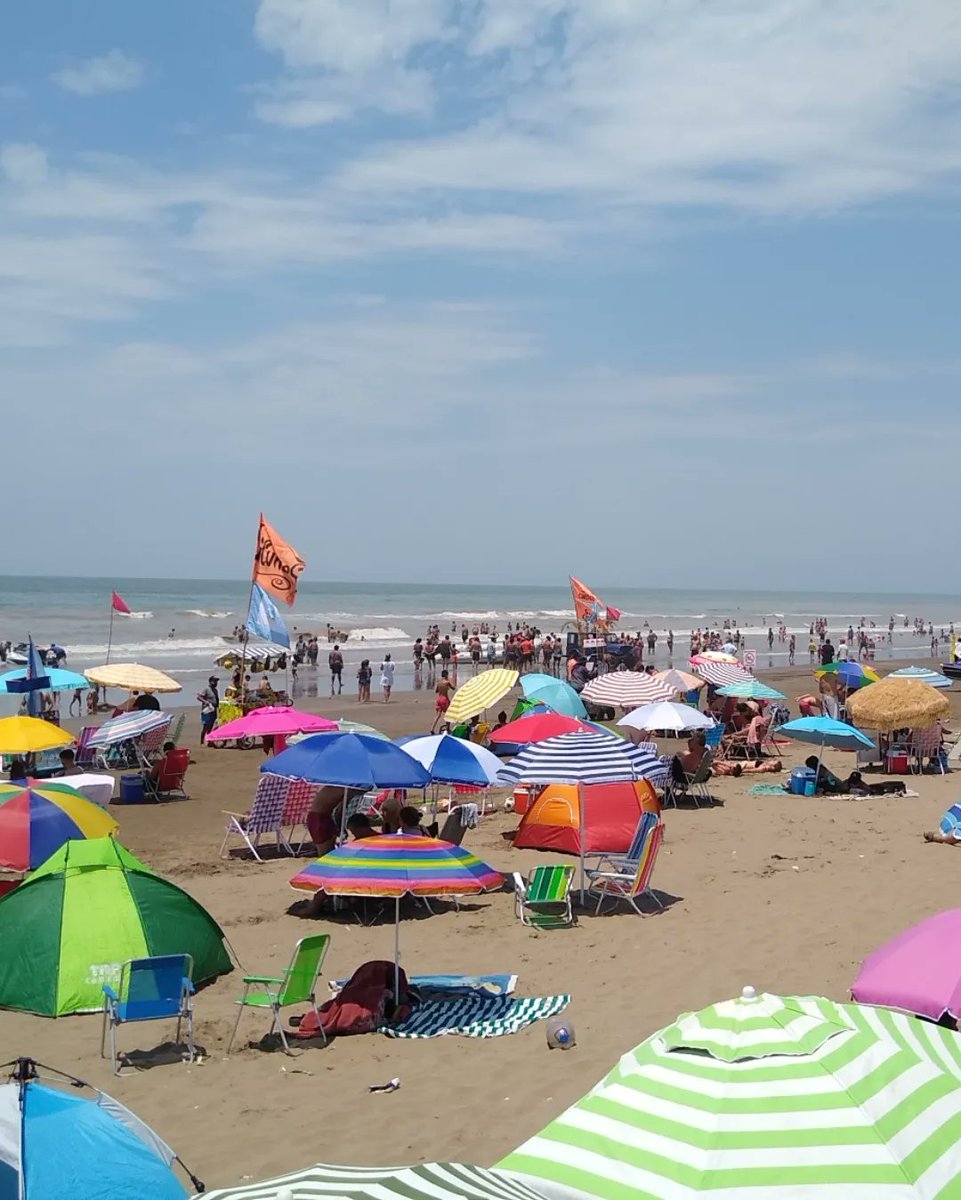 Verano 2025 🏖️
Todo desde nuestra web 
santateresita.com.ar