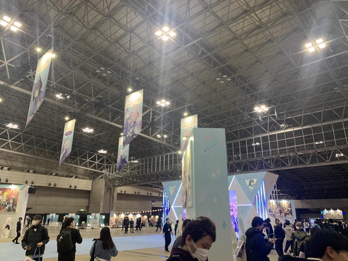 昨日楽しすぎてまだ昨日の気分が抜けない〜。゜(゜'ω`゜)゜。でも、今日からイベントだ!ただ、毎年この時期は入れなくなったりするので、はいれたらラッキー程度に思ってましょうでは、仕事頑張ってきます!(`・ω・') 