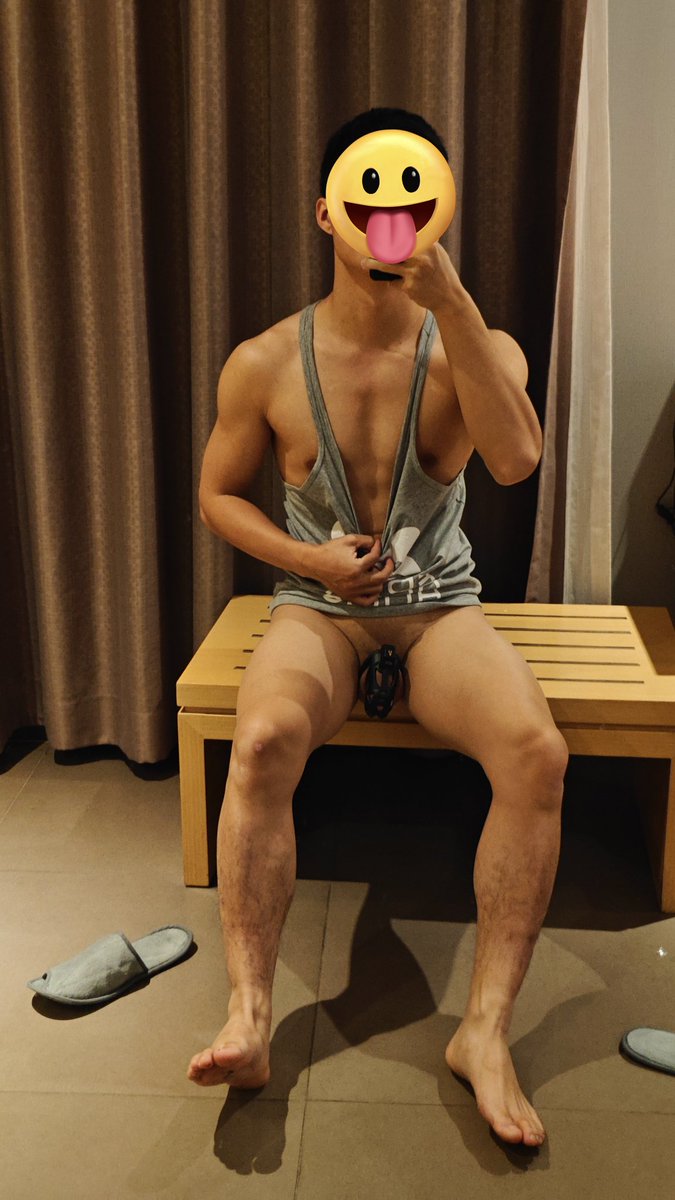 锁到有点酸痛，很难习惯。

#我的X周年纪念日