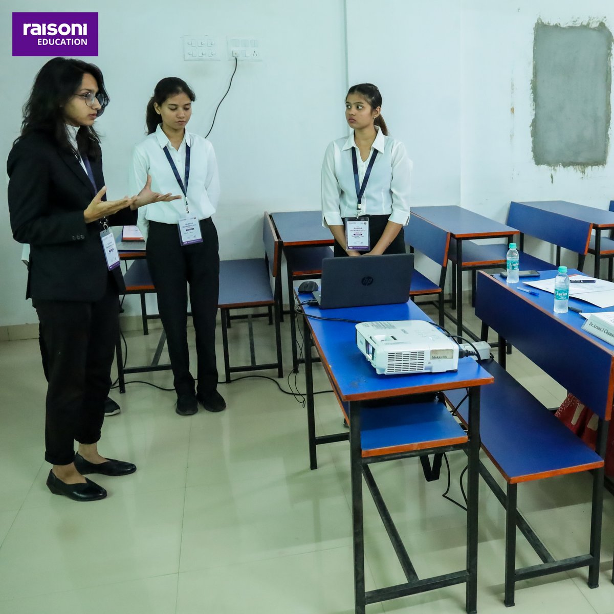 raisoniworld's tweet photo. SRWC, Nagpur, hosted the TechTrek Hackathon Prize Distribution to honour the incredible minds who showcased their talent and problem-solving skills, redefining the future of technology.

#RaisoniEducation #AVisionBeyond #Empowerment #CommunityGrowth #ProudlyRaisonian #SRWC https://t.co/XKitUB29SQ