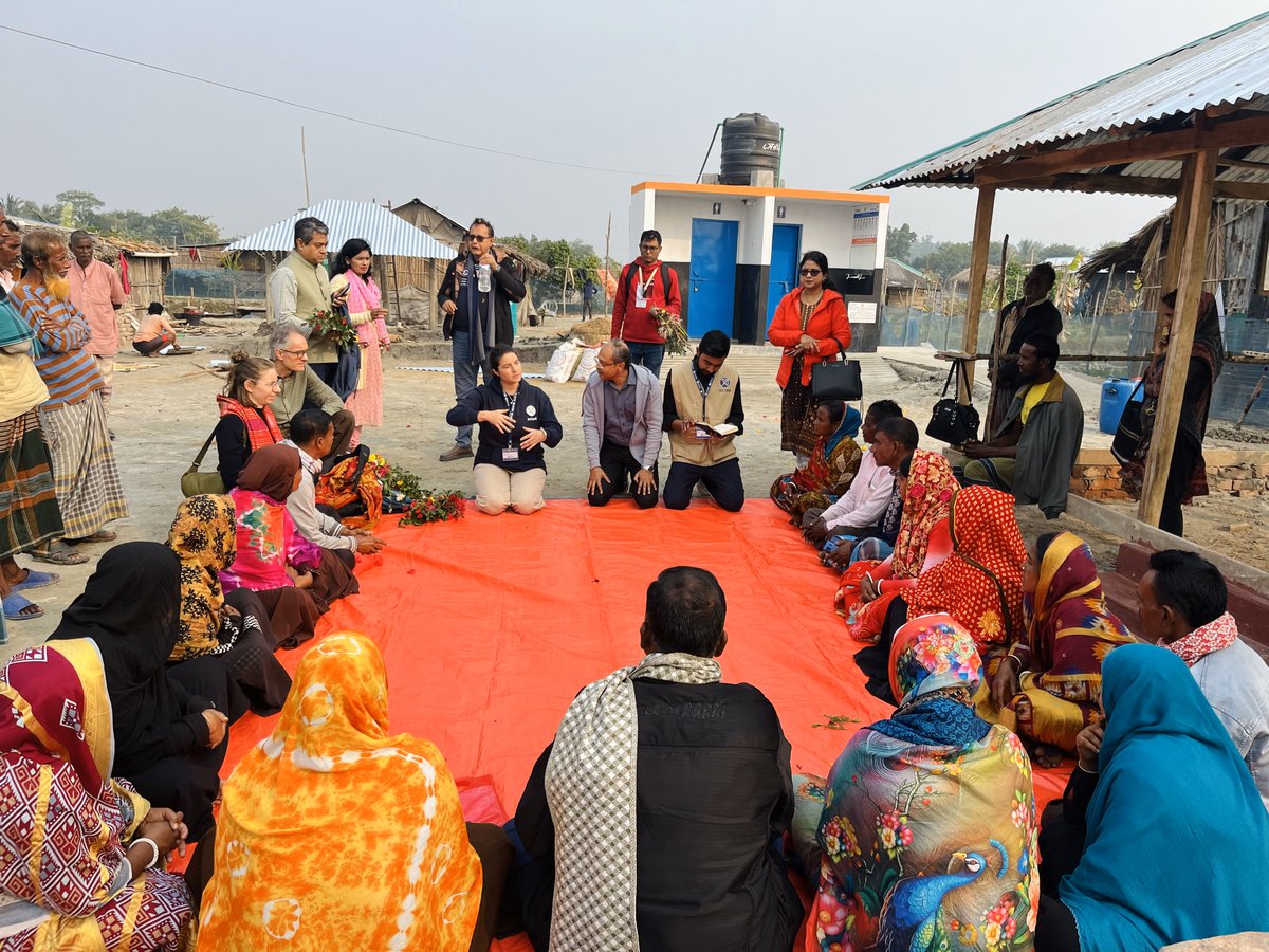 ActedBangladesh's tweet photo. 🌿 Collaboration for #Sustainability!
Acted's Country Director visited Khulna to explore projects with NGOs like Shushilan, WaterAid & more. Grateful to the DC, local leaders & the resilient communities of Dacope & Shyamnagar for inspiring discussions aligned with #3ZERO vision💚 https://t.co/HA0GS5cPrb