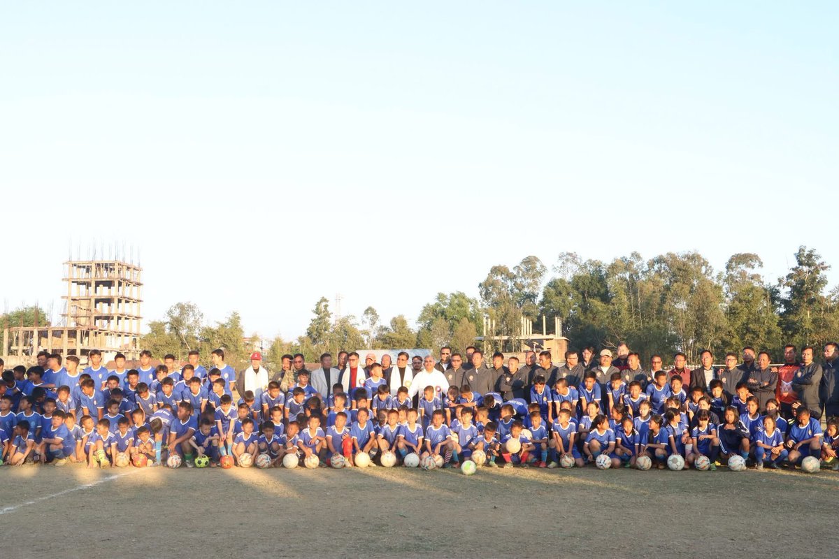 manipurfootball's tweet photo. The Closing Ceremony of the Grassroots Football Coaching Program, organized by AMOFA Moirang, was successfully held yesterday at Chingei Lampak, Moirang. 

#ManipurFootball #AMOFA https://t.co/zr1b5Bgok1