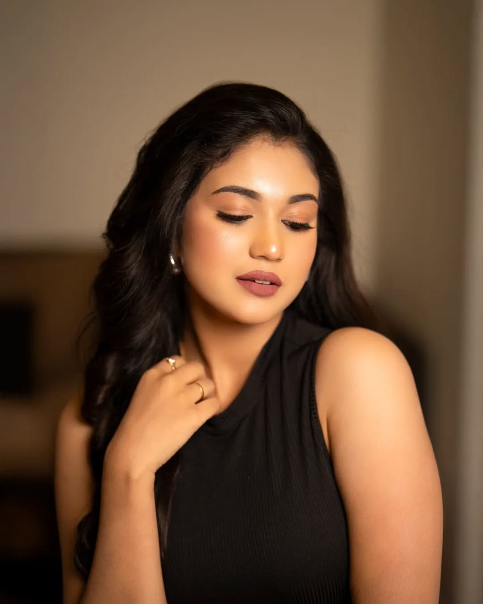 NHeroines's tweet photo. Happiest Birthday To Prettiest Girl Miss @iampriyanka_2k6_
#Priyanka #HBDPriyanka #Heroine #KannadaActress #KannadaCinema #KannadaHeroines #NammaHeroines https://t.co/lpu413ZJ99