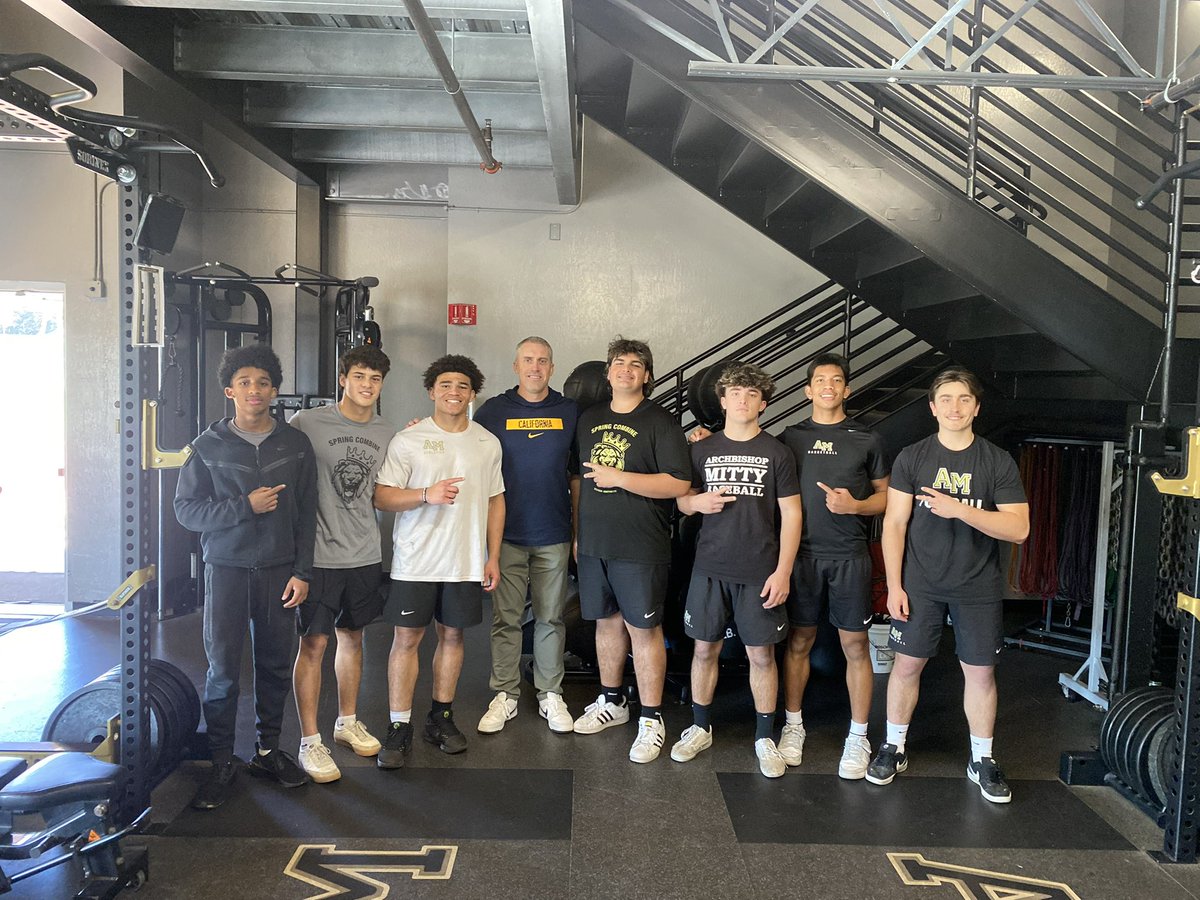 Big thank you to <a href="/CoachSirmon/">Peter Sirmon</a> from <a href="/CalFootball/">Cal Football</a> for stopping by and meeting me