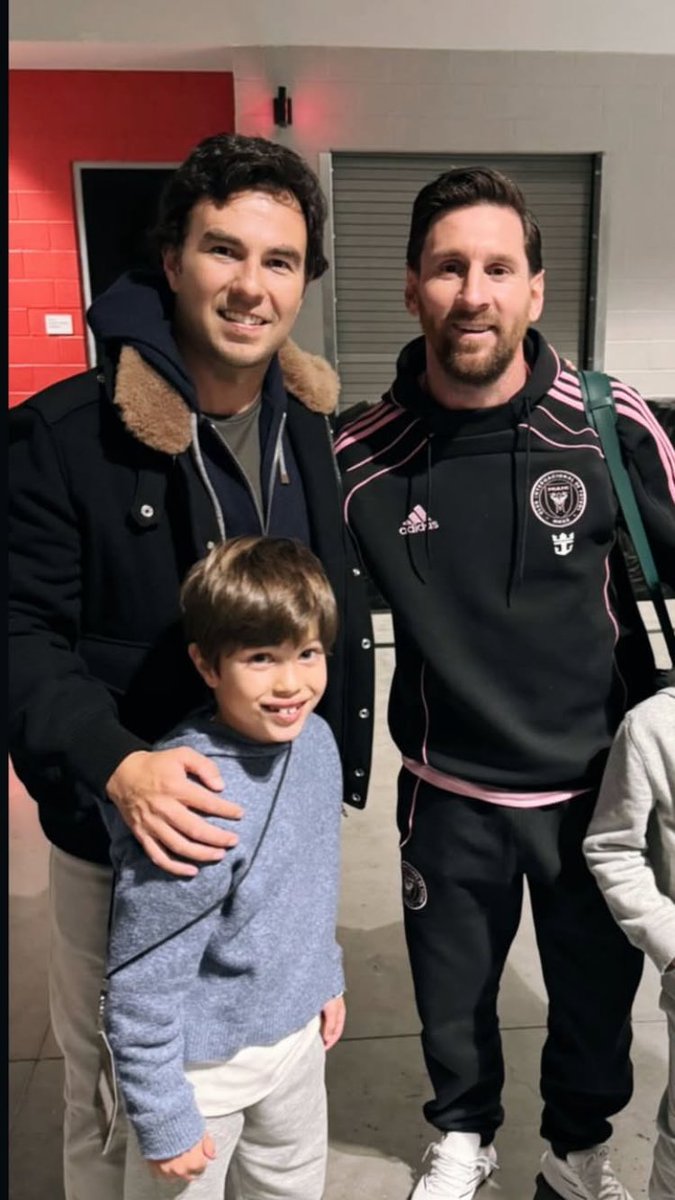 GF1MX's tweet photo. CHECO Y MESSI 🔥 https://t.co/PLASxoaud4