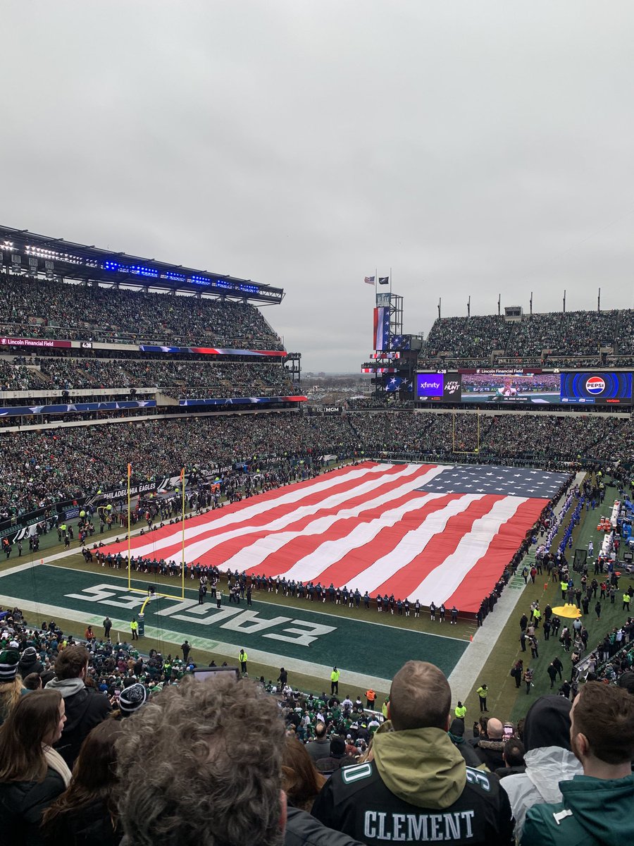 Bryinfinity's tweet image. Snow Bowl W at the Linc ❄️. Onto the NFC Championship! #FlyEaglesFly